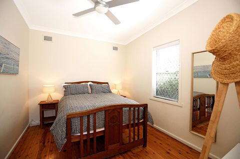 Culburra Beachhouse - Hotel Accommodation 16