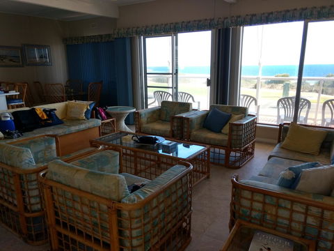 Seafront Shack - Hotel Accommodation 12