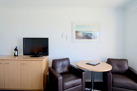 Harbour View Motel - Hotel Accommodation 5
