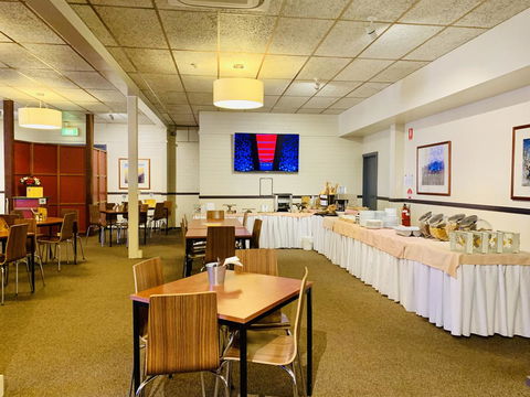Opal Inn Hotel, Motel, Caravan Park - Hotel Accommodation 25