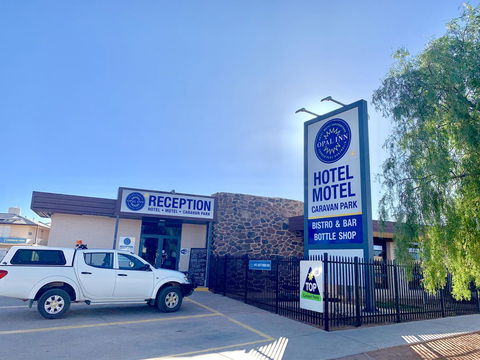 Opal Inn Hotel, Motel, Caravan Park - Hotel Accommodation 37