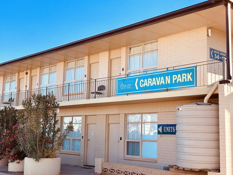Opal Inn Hotel, Motel, Caravan Park - Hotel Accommodation 34