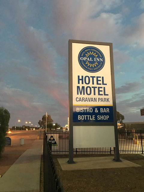 Opal Inn Hotel, Motel, Caravan Park - Hotel Accommodation 0