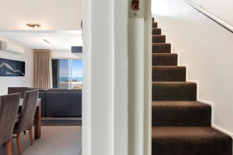 Esplanade Escape - Hotel Accommodation 19