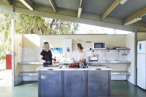 NRMA Victor Harbor Beachfront Holiday Park - Hotel Accommodation 25