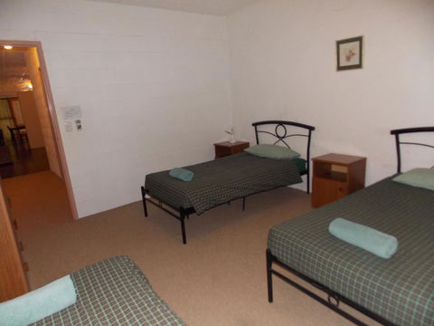 Desert View Apartments - Hotel Accommodation 2