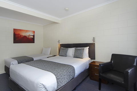 Victor Harbor City Inn - Hotel Accommodation 32