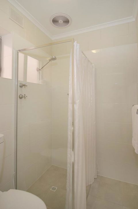 Victor Harbor City Inn - Hotel Accommodation 25