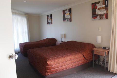 Alexander Cameron Suites - Hotel Accommodation 23