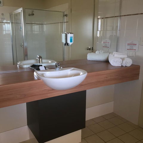 Alexander Cameron Suites - Hotel Accommodation 17