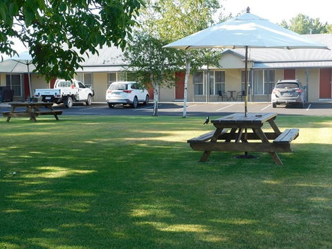 Alexander Cameron Suites - Hotel Accommodation 1