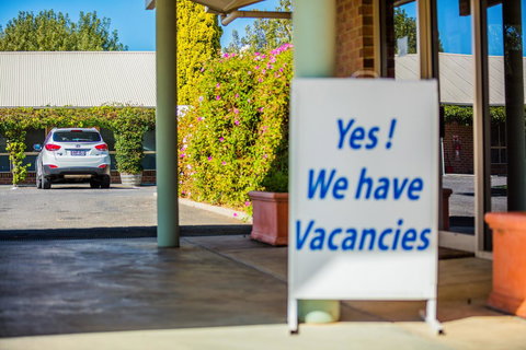 Country Roads Motor Inn Naracoorte - Hotel Accommodation 22