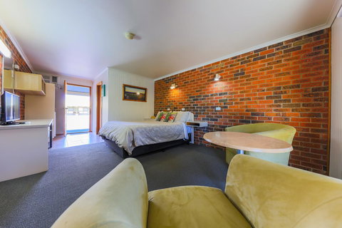 Country Roads Motor Inn Naracoorte - Hotel Accommodation 7
