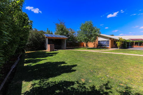 Country Roads Motor Inn Naracoorte - Hotel Accommodation 9