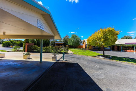 Country Roads Motor Inn Naracoorte - Hotel Accommodation 38