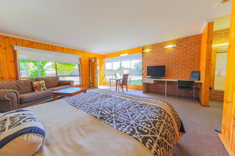 Country Roads Motor Inn Naracoorte - Hotel Accommodation 0