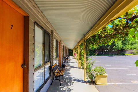 Country Roads Motor Inn Naracoorte - Hotel Accommodation 27