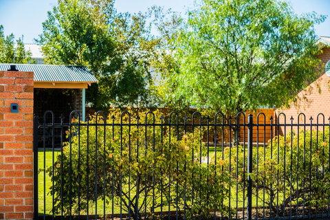 Country Roads Motor Inn Naracoorte - Hotel Accommodation 44