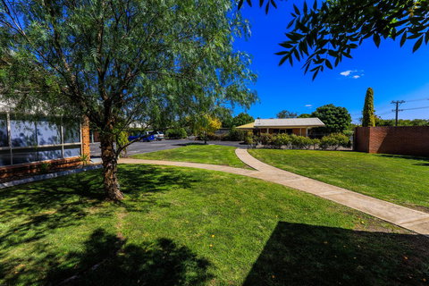 Country Roads Motor Inn Naracoorte - Hotel Accommodation 39