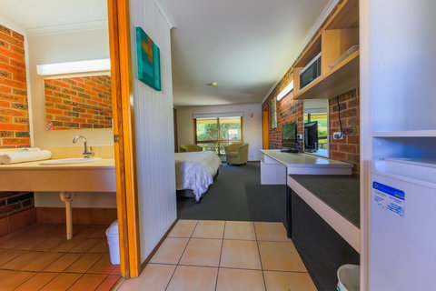 Country Roads Motor Inn Naracoorte - Hotel Accommodation 12