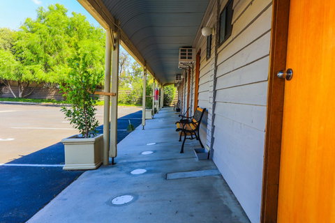 Country Roads Motor Inn Naracoorte - Hotel Accommodation 21