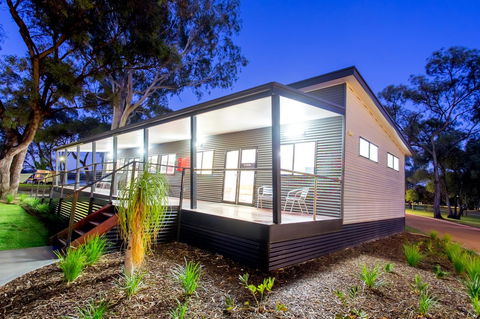 BIG4 Renmark Riverfront Holiday Park - Hotel Accommodation 17