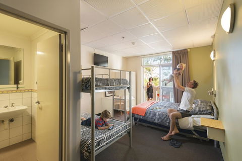 YHA Adelaide Central - Hotel Accommodation 37