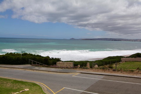 Southern Sands\' Beachfront Apartment - Hotel Accommodation 0