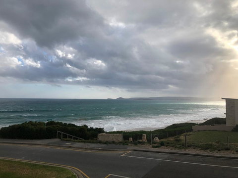 Southern Sands\' Beachfront Apartment - Hotel Accommodation 17