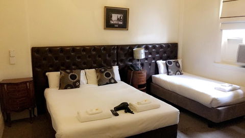 Ambassadors Hotel - Hotel Accommodation 30