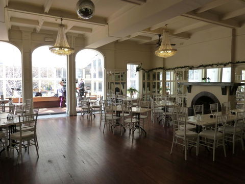 Ambassadors Hotel - Hotel Accommodation 16