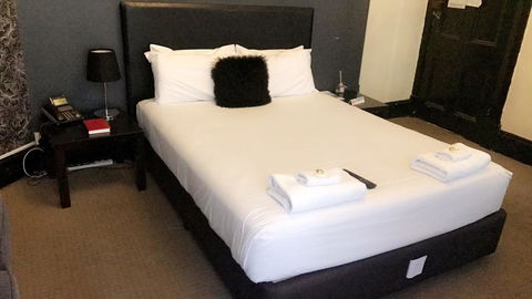 Ambassadors Hotel - Hotel Accommodation 39