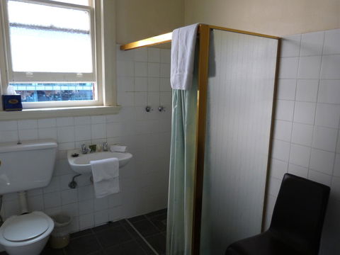 Ambassadors Hotel - Hotel Accommodation 14