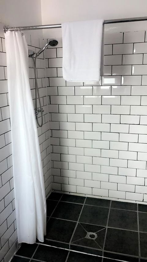 Ambassadors Hotel - Hotel Accommodation 21