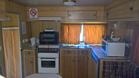 Second Valley Caravan Park - Hotel Accommodation 11