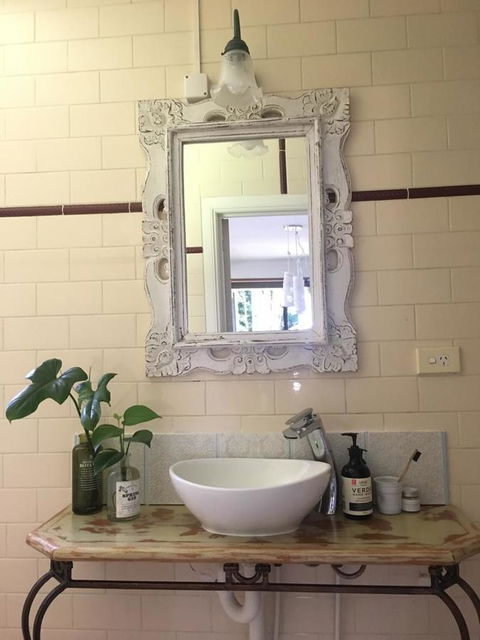 Yallaroo Cottage - Hotel Accommodation 12