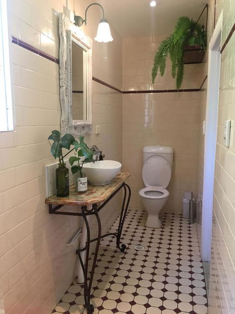Yallaroo Cottage - Hotel Accommodation 10
