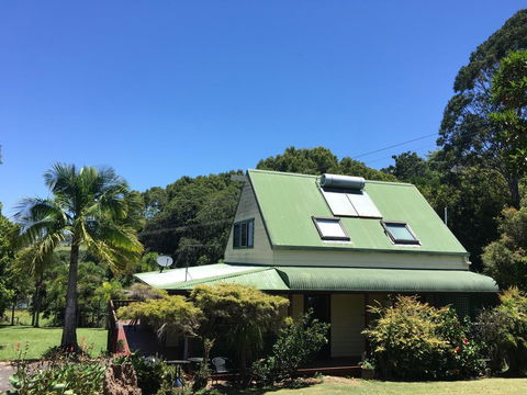 Yallaroo Cottage - Hotel Accommodation 0