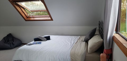 Yallaroo Cottage - Hotel Accommodation 2