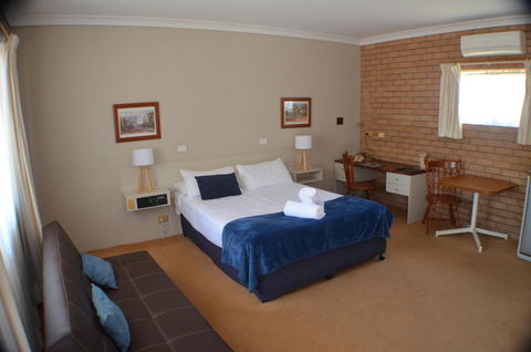 Deer Park Motor Inn Armidale - Hotel Accommodation 7