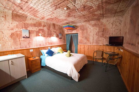 Comfort Inn Coober Pedy Experience - Hotel Accommodation 2
