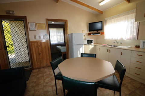 Millicent Hillview Caravan Park - Hotel Accommodation 33
