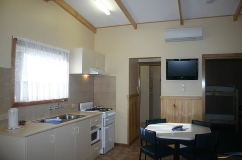 Millicent Hillview Caravan Park - Hotel Accommodation 35