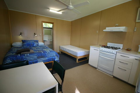 Millicent Hillview Caravan Park - Hotel Accommodation 31