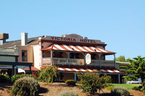 Victoria Hotel Strathalbyn - Hotel Accommodation 9
