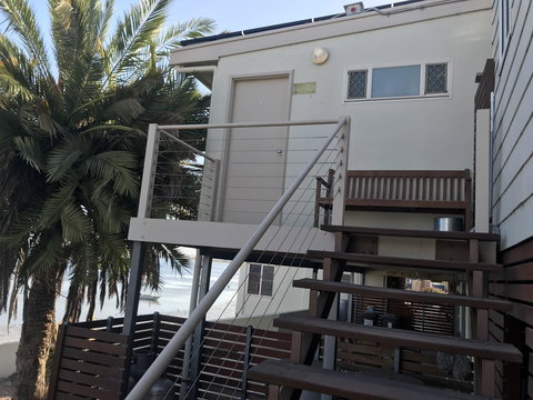 Beachside & Jetty View Apartment 6 - Captain\'s Apt - Hotel Accommodation 7
