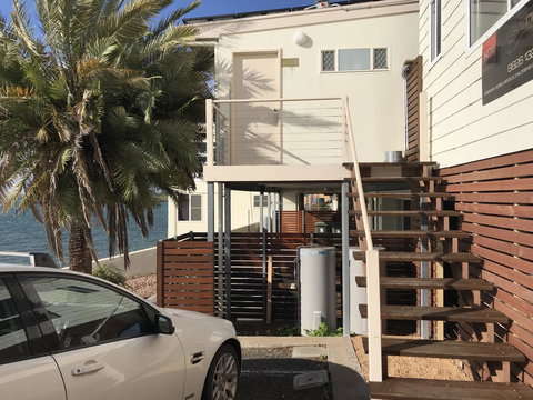 Beachside & Jetty View Apartment 6 - Captain\'s Apt - Hotel Accommodation 35