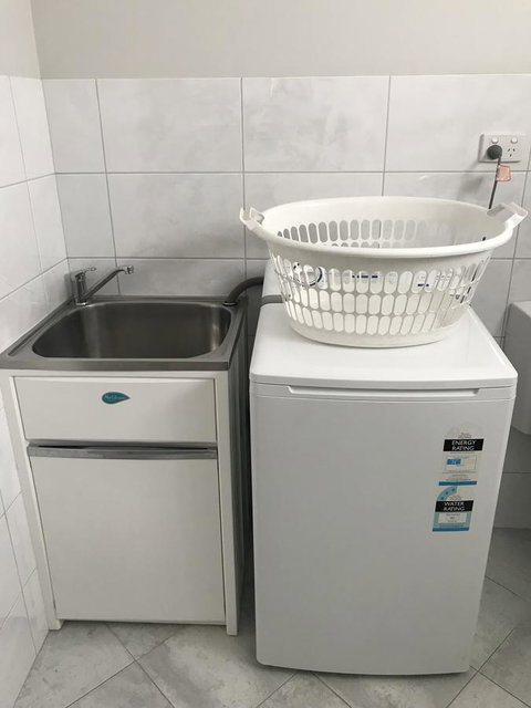 Beachside & Jetty View Apartment 6 - Captain\'s Apt - Hotel Accommodation 23