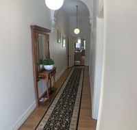 On Gilbert - Hotel Accommodation