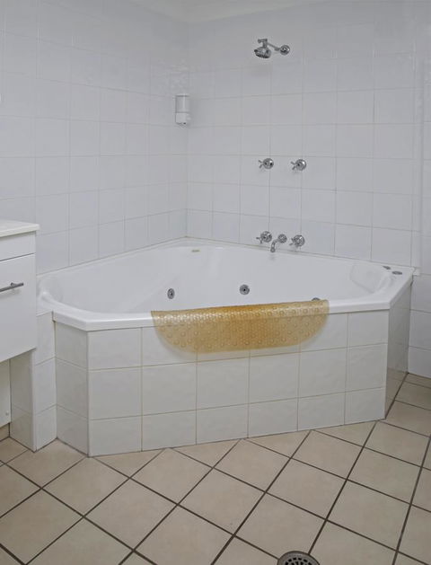 Aston Motel Yamba - Hotel Accommodation 30